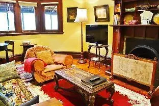 Buxton Manor Bed & Breakfast Adelaide